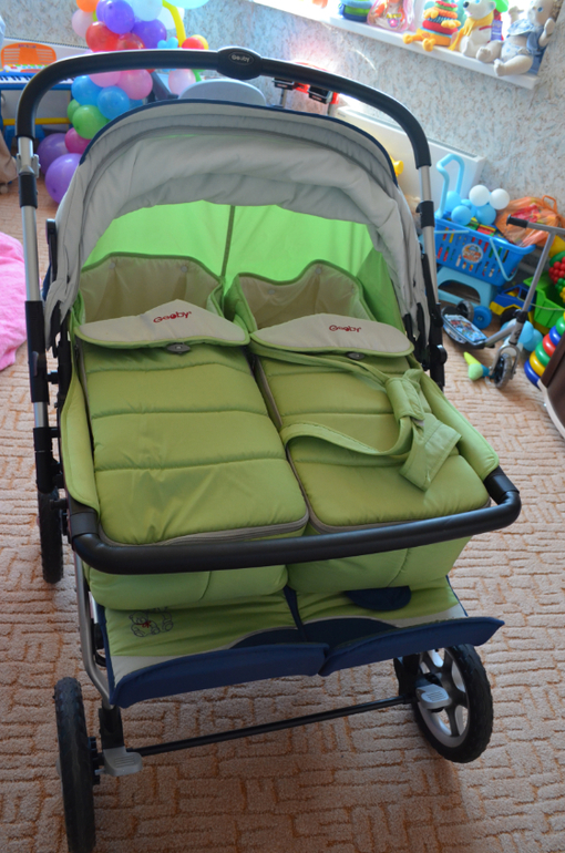 коляска для двойни