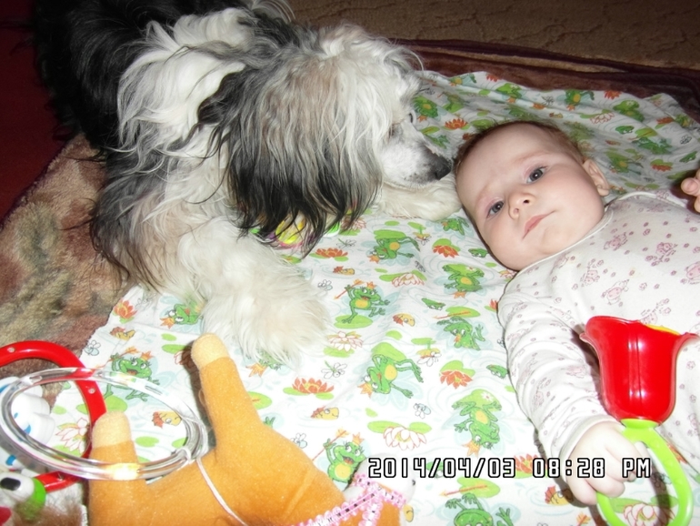 Скоро год как у нас появилась еще одна дочка)