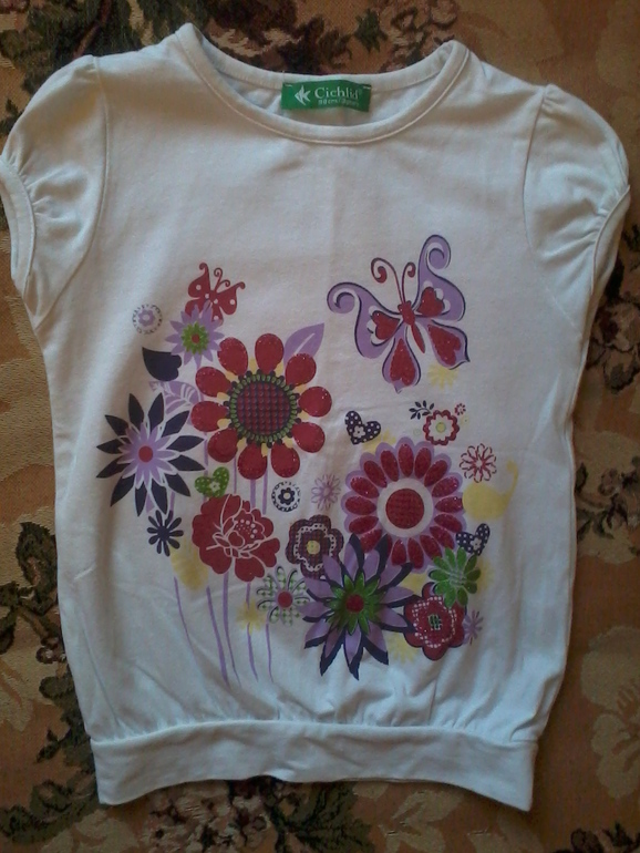 Симпатичные футболочки для девочки, по 150 р.