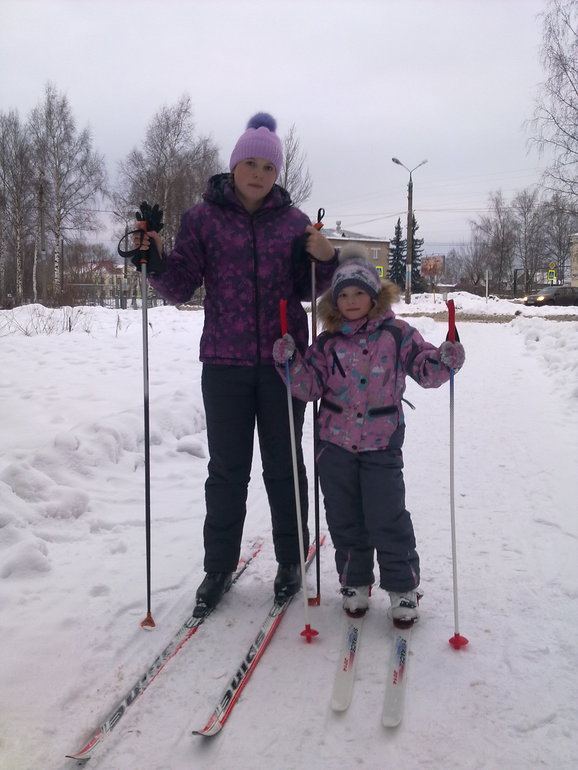 Катание на лыжах!