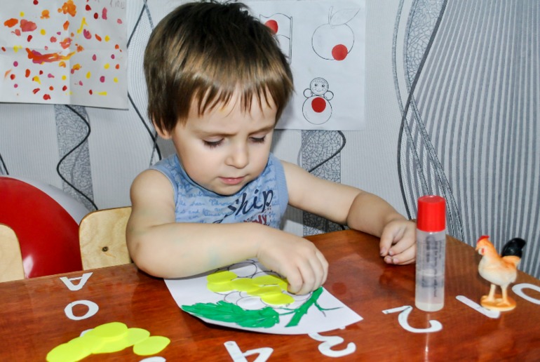 Готовим с детьми. Капкейки с изюмом и орехами.