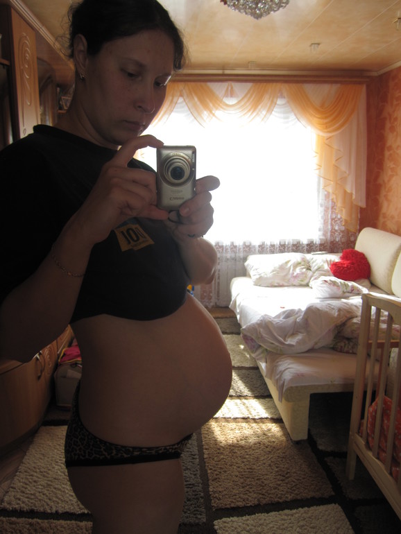 Каменеет живот на 37 неделе. Живот на 35 неделе беременности. Живот на 32 неделе беременности.