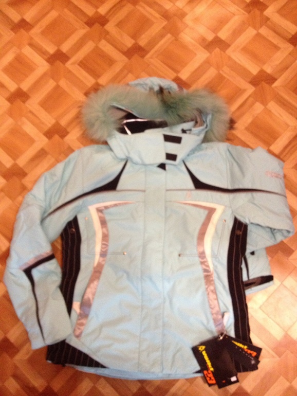 Продам лыжный костюм женский на р.48-50. Отправлю почтой