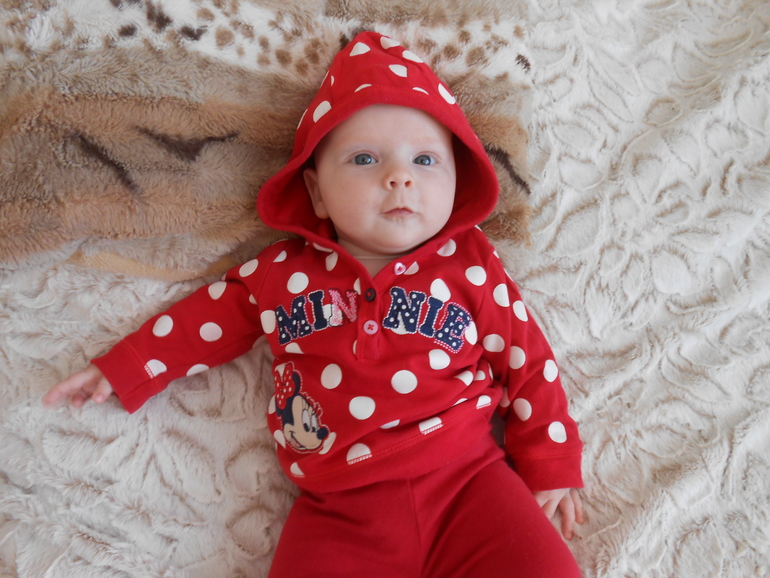 Настюше 4 месяца!