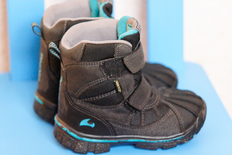 Продам ботинки VIKING buck Викинг Размеры 23 и 27 по 2000 руб.