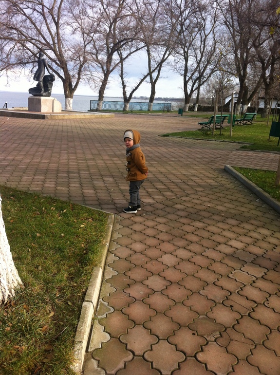 Семейная прогулка