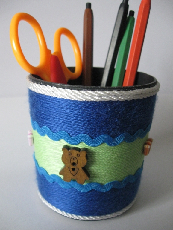 Новенькие стаканчики под карандаши