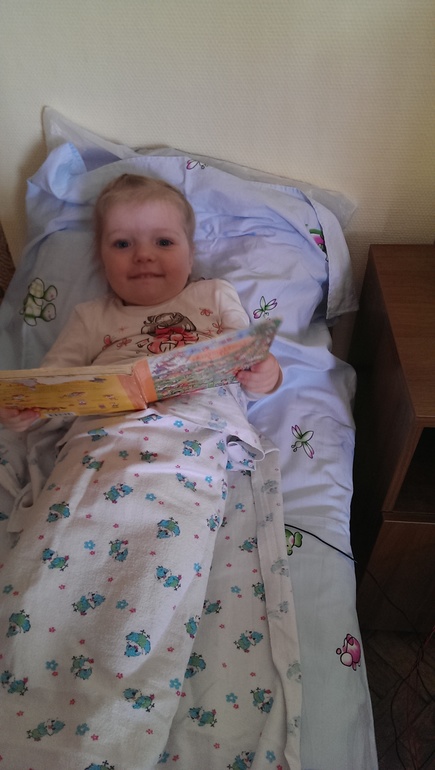 алиска любит