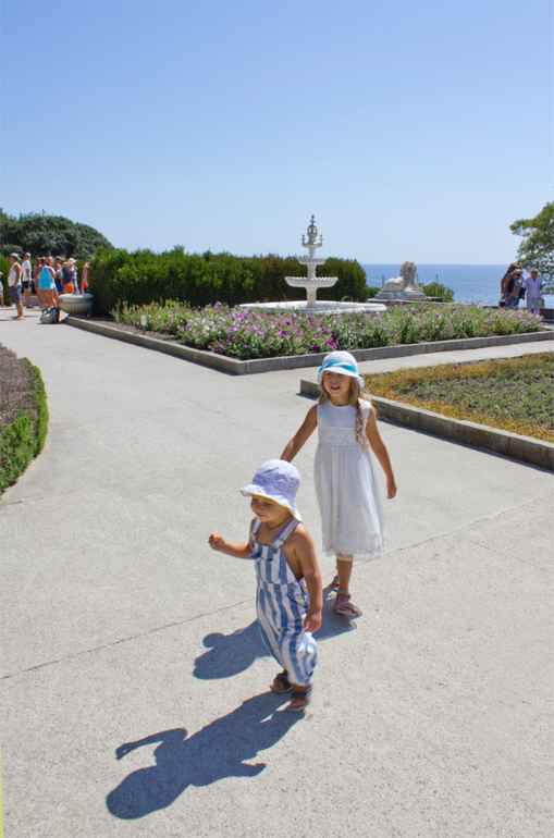 Нимфы в Алупкинском саду. Воронцовский парк