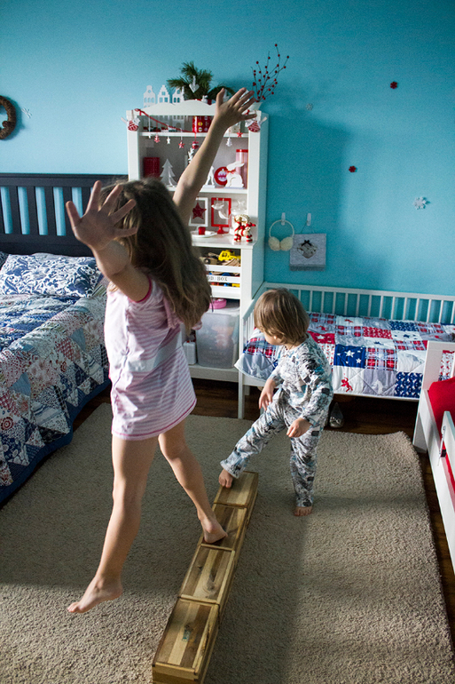 Зима у нас в доме.