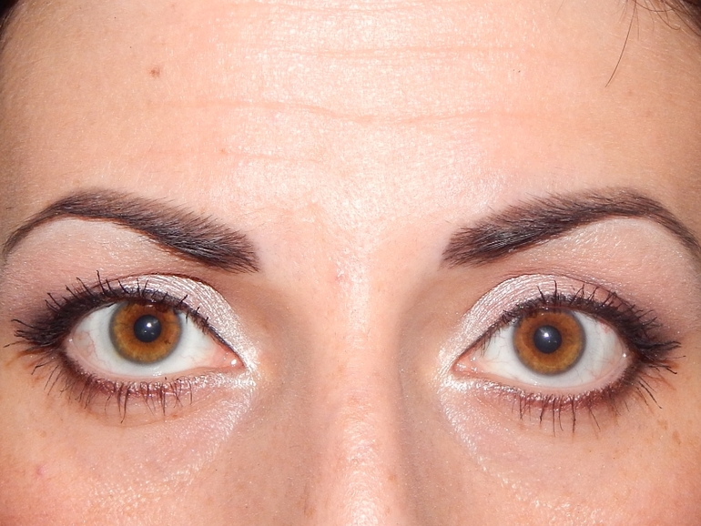 Бордовый макияж