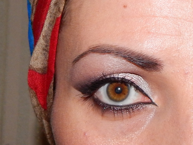 Арабский макияж с палеткой Sleek