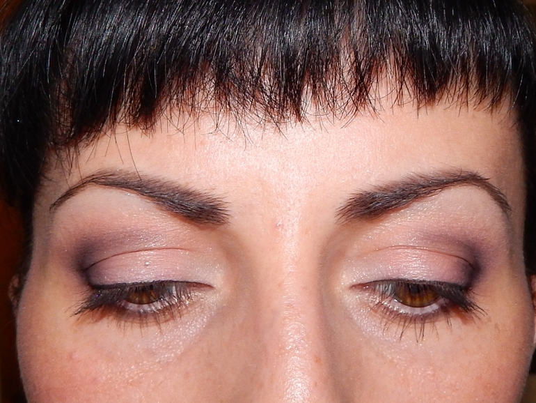 1  макияж  с палеткой Sleek