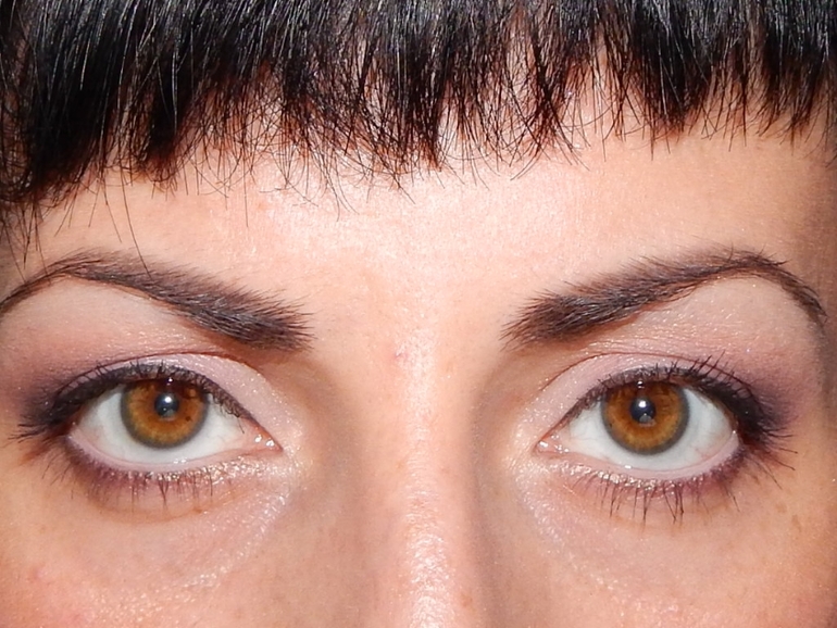 1  макияж  с палеткой Sleek