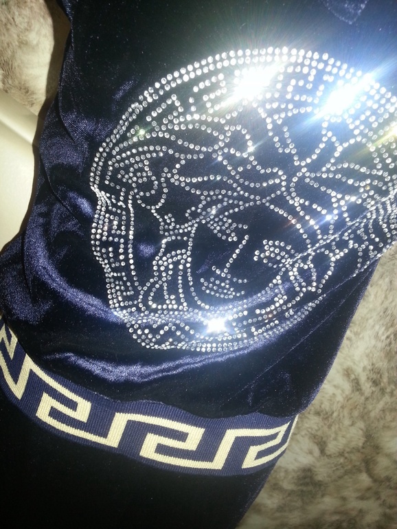 Ассорти костюмов covalli vdp gucci , все в наличии живые фото=>>