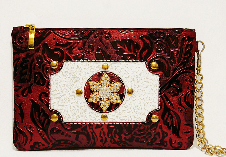 Сумочка-клатч