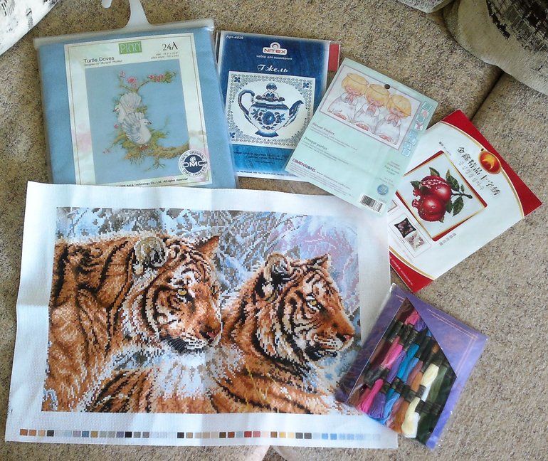 Мой хомяк с удовольствием делится!