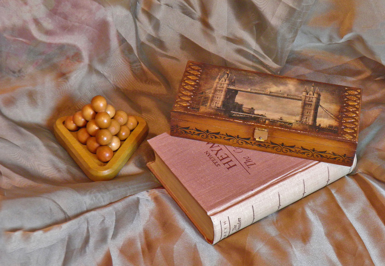 Декупажный конкурс. Тема - монохром/сепия