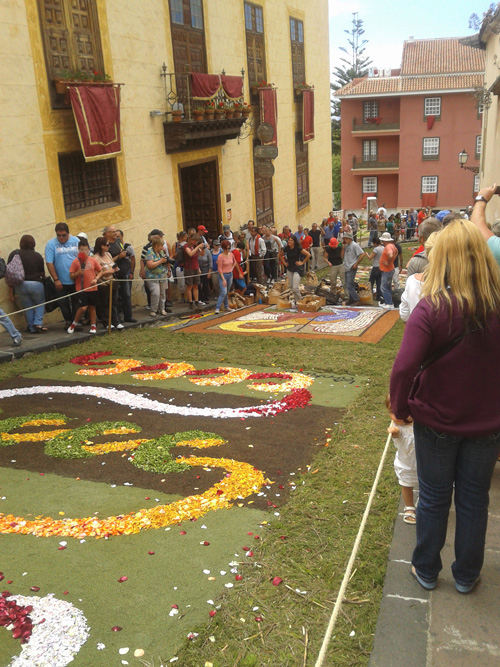 Праздник ковров в Ла Оротаве.