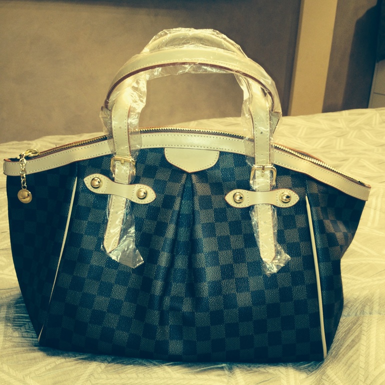 Сумка НОВАЯ 1950р.