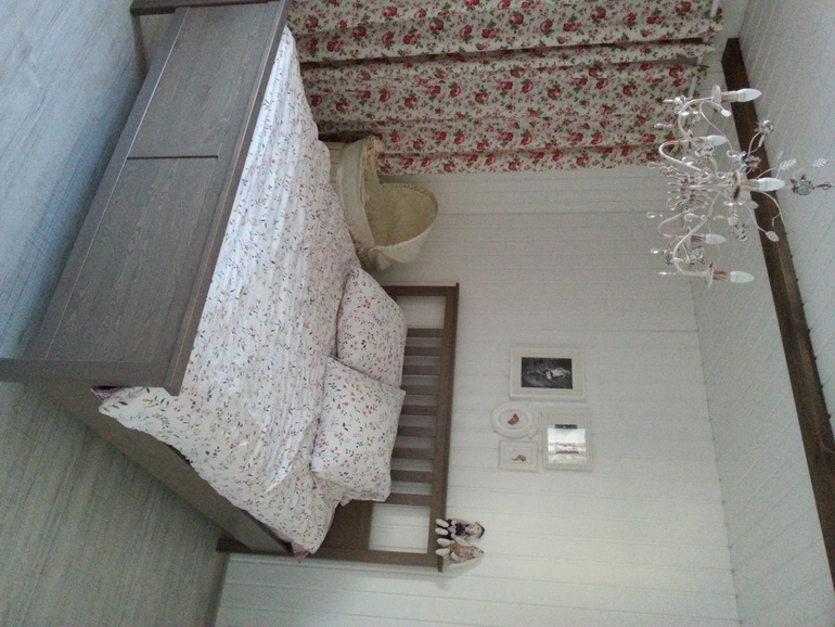 Спальня в частном доме