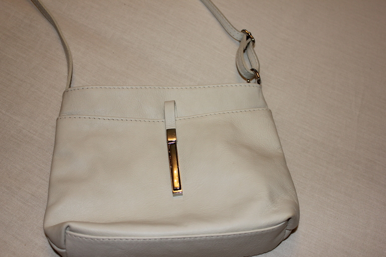 Roberta M. Новая. Кожа.