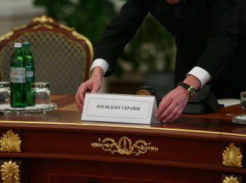 И эти люди – кандидаты в президенты?