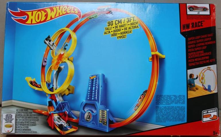 Слушать радио хот трек. Hot Wheels track Attack пульт. Настенный трек hot Wheels. Хот Вилс треки настенные. Трек хот Вилс на стену.