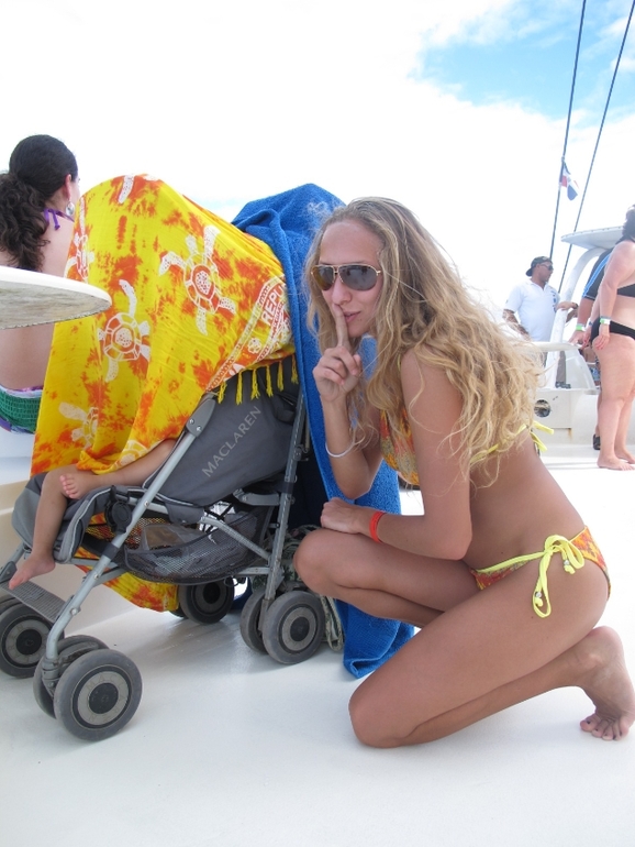 Пунта-Кана с дочкой в 1,4 года, декабрь.