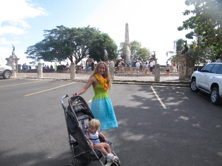 Пунта-Кана с дочкой в 1,4 года, декабрь.