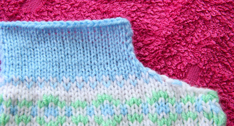 Жакет с жаккардовыми полосами