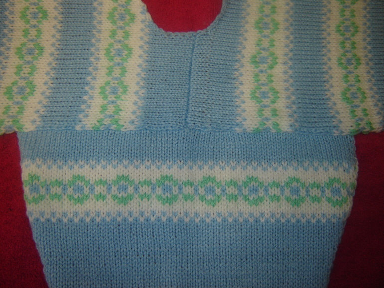 Жакет с жаккардовыми полосами