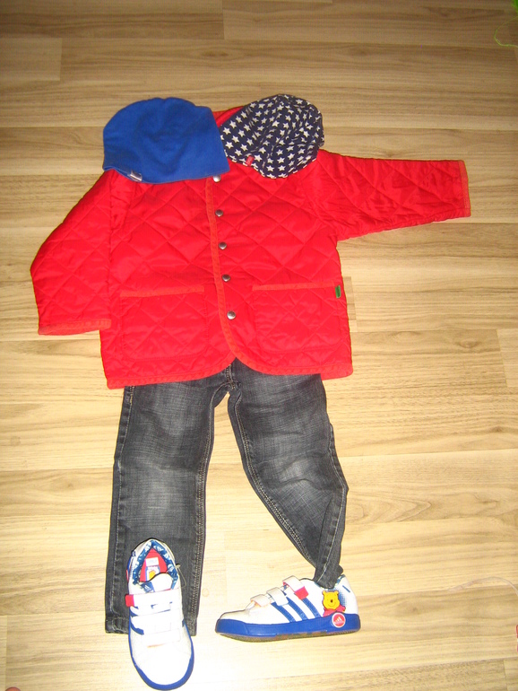 отходит такой наряд мальчику(куртка)