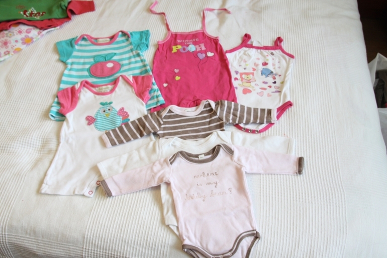 Одежда на мальчика и девочку, пакетами возраст 0-1,5 года