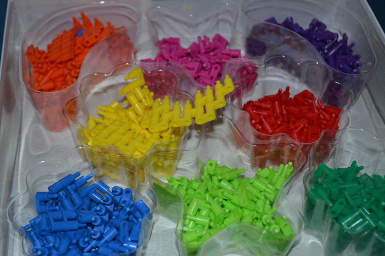 Любителям конструкторов посвящается .......