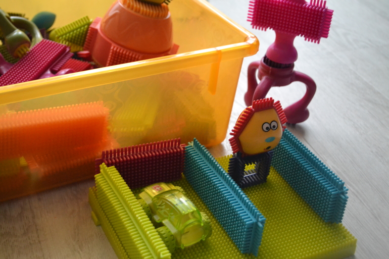 Любителям конструкторов посвящается .......