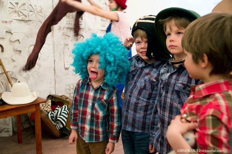 Кошмарики, выпучив шарики,