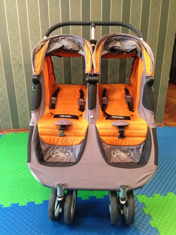 Продаю Baby Jogger City Mini Double