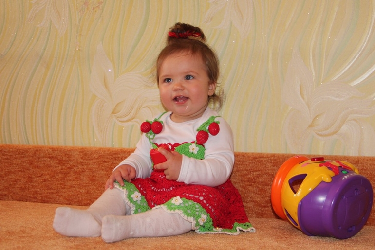 Девочка-ягодка