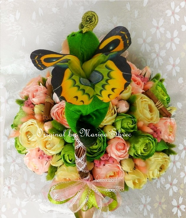 Корзиночка с лялечкой-бабочкой =)