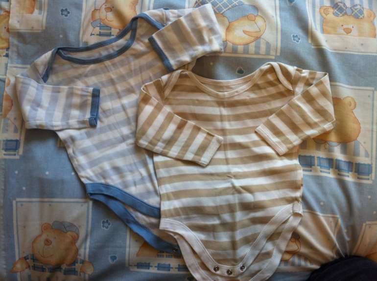 Продам вещи пакетом 6-9 месяцев и 9-12 месяцев