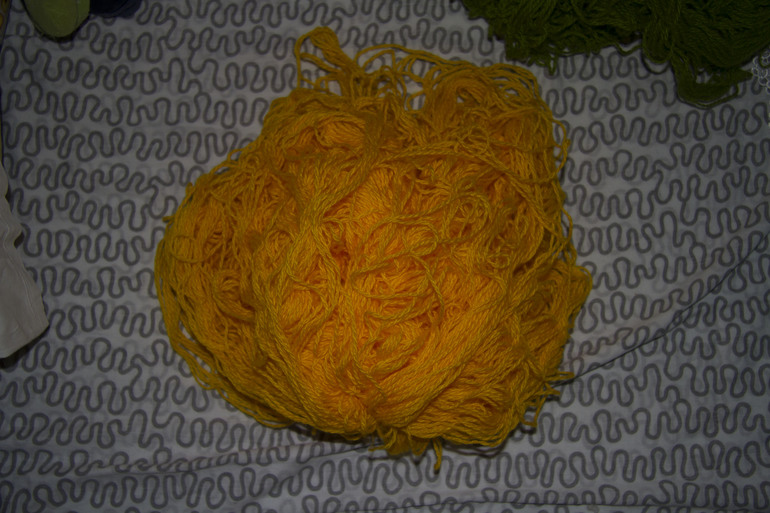 продам нитки)))