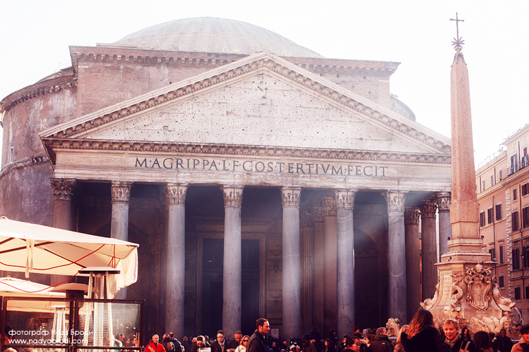 Рим в канун рождества...