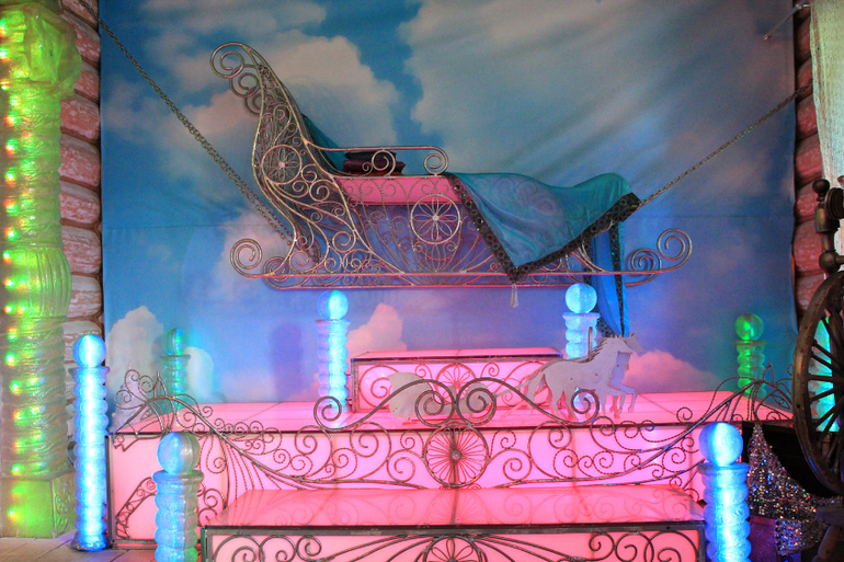 В тереме у Снегурочки. (очень много фото)