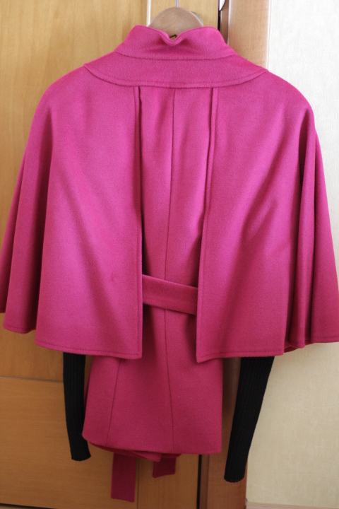 Продаю новое шерстяное пальто 42 р-р