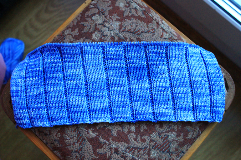 Пуловер со шнуровкой для мальчика