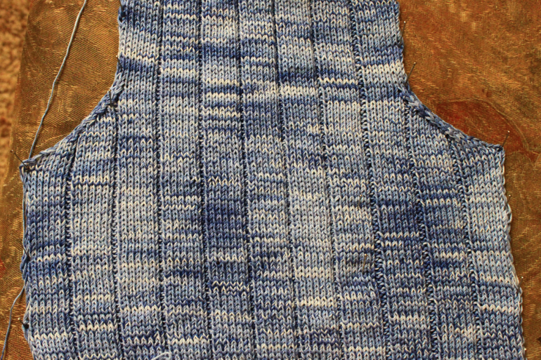 Пуловер со шнуровкой для мальчика