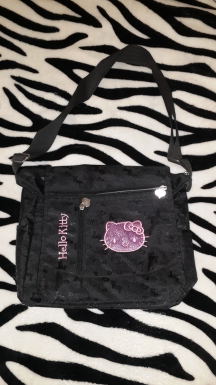 БУ в отличном состоянии на девочку рост 128-140. цены от 100 р