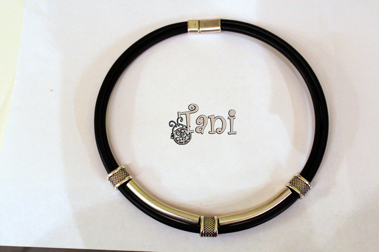 Проба пера. Колье.