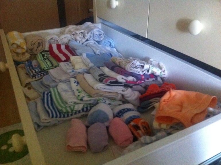 о том, как Новиковы готовились к прилёту аиста с ценным грузом.